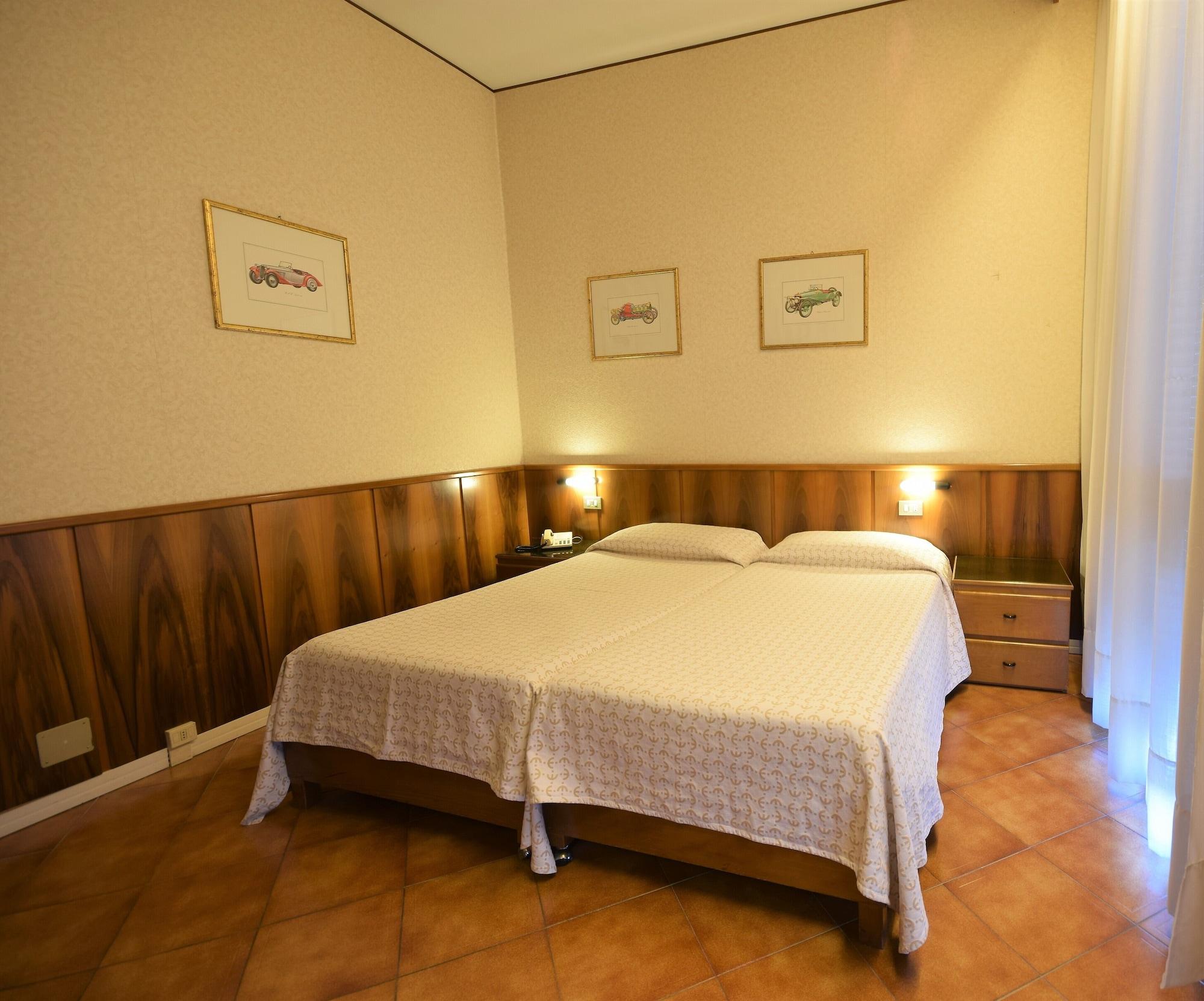Euromotel Croce Bianca Verona Esterno foto