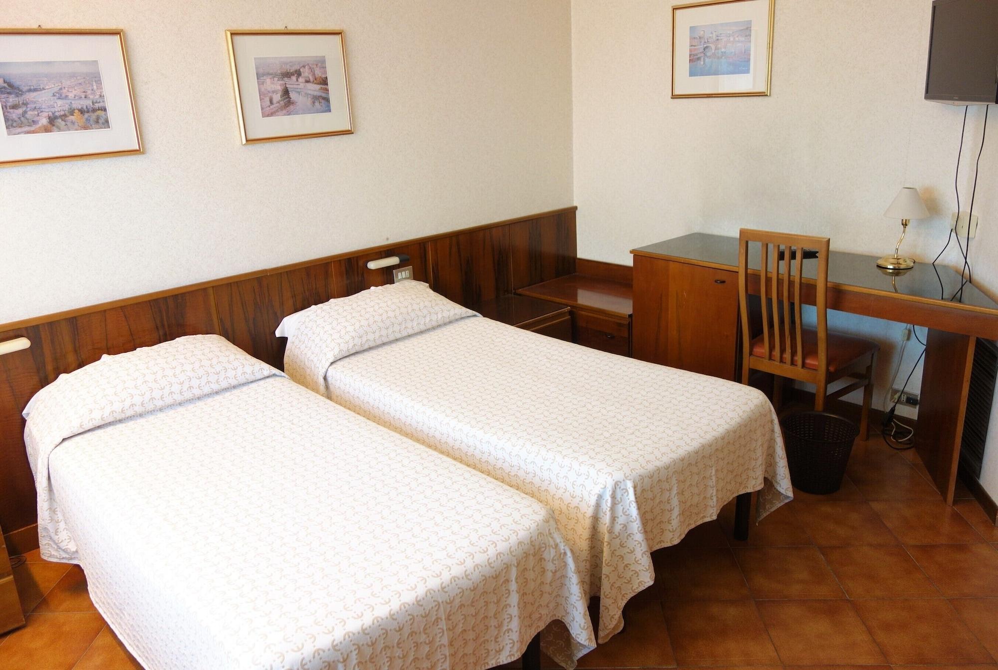 Euromotel Croce Bianca Verona Esterno foto